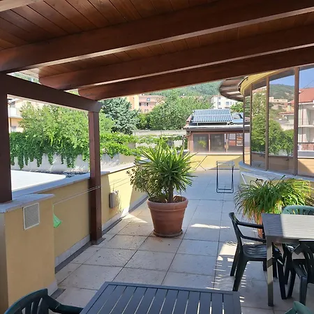 Solaria House Con Cucina ゲストハウス