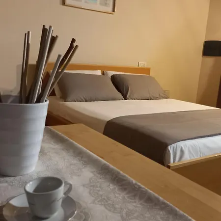 Solaria House Con Cucina ゲストハウス